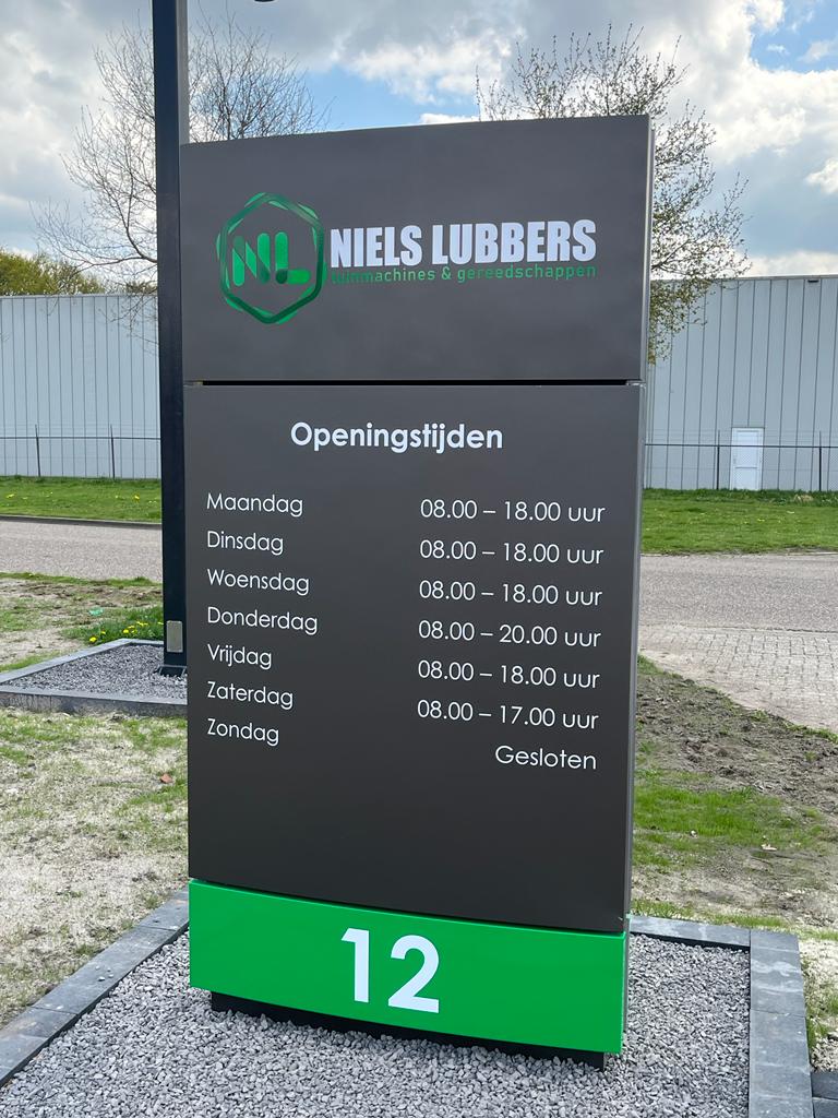 Niels Lubbers reclamezuilen